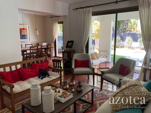 Casa En Pleno Barrio El Golf, Comisión 1% (108332)