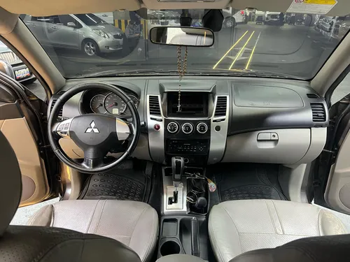 Mitsubishi Montero Sport 2014