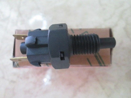 Valvula O Sensor De Pedal De Freno Chevette-corsa 98