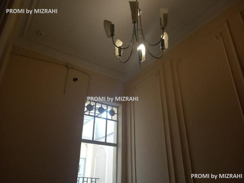 Venta De Piso Tipo Ph (1º Piso) Con Excelente Renta - San Telmo