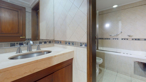 Venta Departamento 4 Dormitorios La Plata Con Cochera