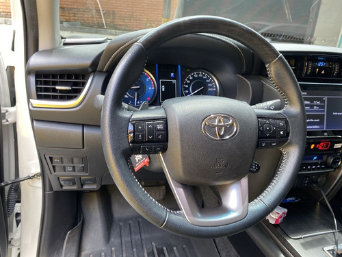 Toyota Fortuner 2.4 Srv Diesel 4x2 2022