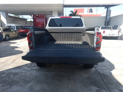 Nissan Frontier 4.0 Pro-4x V6 4x4 At