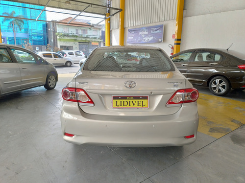 Toyota Corolla 1.8 16v Gli Flex Aut. 4p