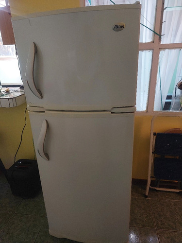 Refrigeradora Atlas 