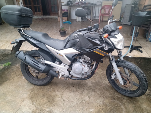 Imagem 1 de 2 de Moto Fazer 250cc. Ano:2010/2011