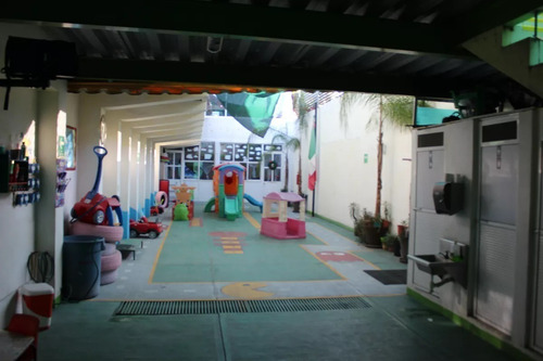 Edificio En Venta Con Uso De Suelo Comercial En Queretaro