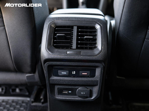 Imagen 17 de 25 de Volkswagen Tiguan 2.0 Highline 7 Ps | Permuta / Financia