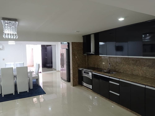 Imagen 4 de 9 de Casa En El Parral Cod:449295 Marimer 04124382769