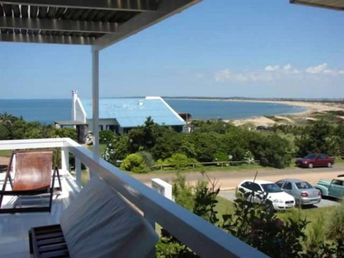 Casa En Alquiler Por Temporada De 4 Dormitorios En Jose Ignacio (ref: Bpv-7198)