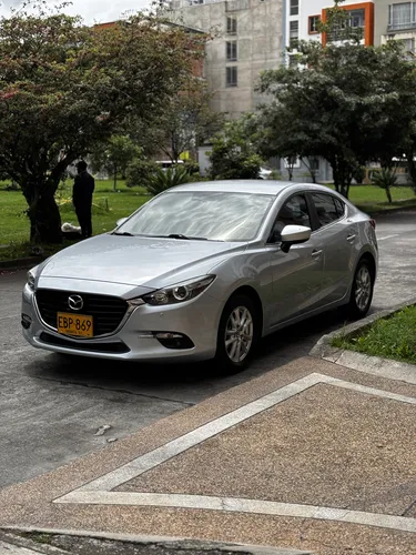 Mazda 3 2.0 Touring