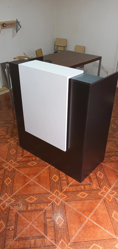 Mueble Recepción En Color Negro.
