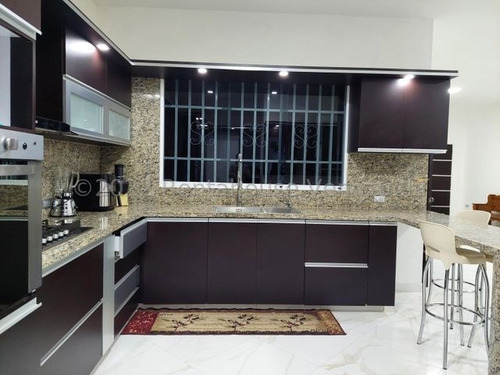 Imagen 2 de 30 de Hermosa Casa En Venta Urb. El Bosque Maracay 23-19711 Ejc 04243439046