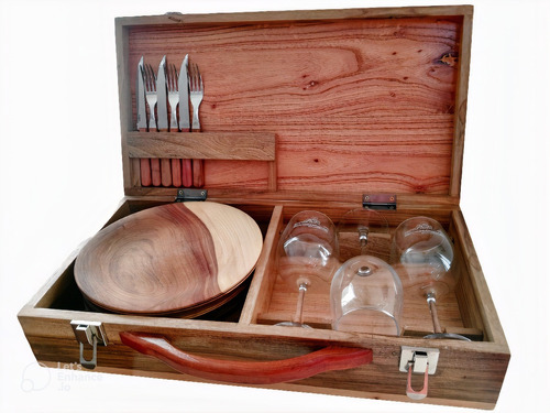 Set Asado Plato Vaso Cubiertos Estuche Y Copas 