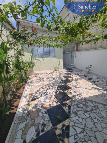 Imagem 2 de 13 de Casa Para Venda Em Itaquaquecetuba, Jardim Moraes, 3 Dormitórios, 2 Suítes, 1 Banheiro, 1 Vaga - 210115_1-1773692