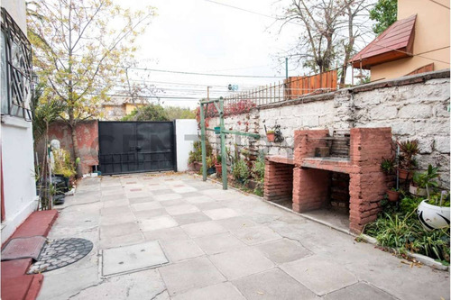 Casa En Venta Comuna De Ñuñoa.