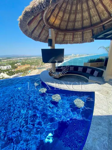 Casa En Fraccionamiento Real Diamante En Venta