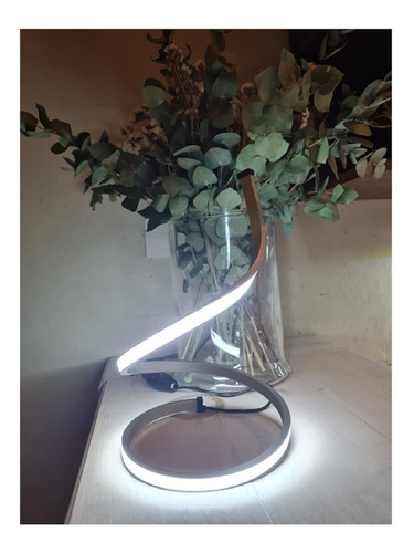 Imagen 3 de 10 de Lampara De Mesa Velador Led 16w Diseño Moderno Puraluz