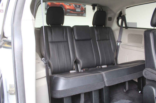 Imagen 13 de 15 de Dodge Grand Caravan 2017 5p Sxt Plus V6/3.6 Aut