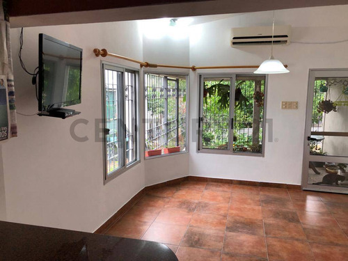 Preciosa Casa En Zona Muy Tranquila,4 Dorm,garage, Galpón,barbacoa!acepta Banco