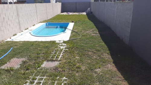Imagen 10 de 14 de Hermoso! Moderno Dúplex, Amplio Fondo Libre Con Pileta.