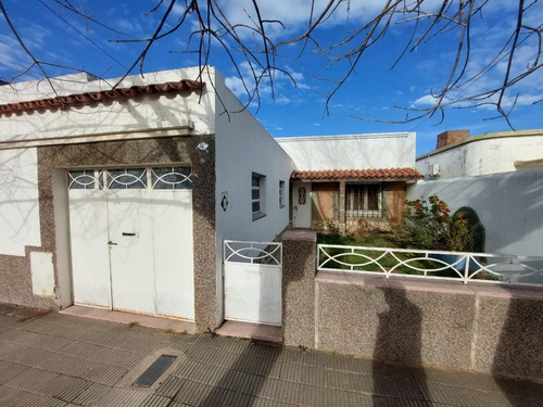 Retasada Casa + Departamento Interno Sobre Excelente Lote