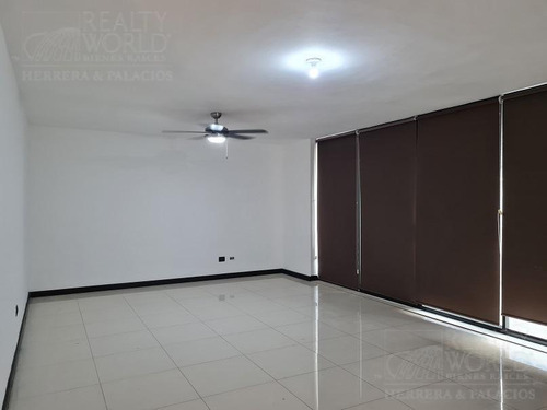 Casa En Renta En Priv Sierra Madre