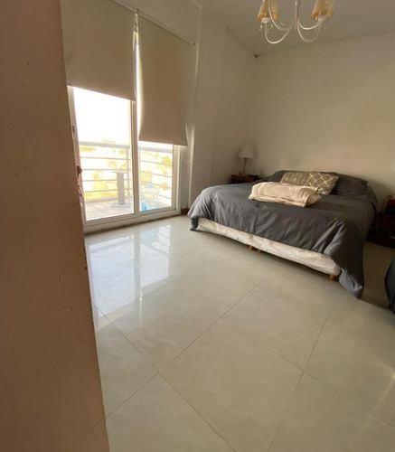Imagen 5 de 8 de Departamento Céntrico Con Dos Amplios Dormitorios