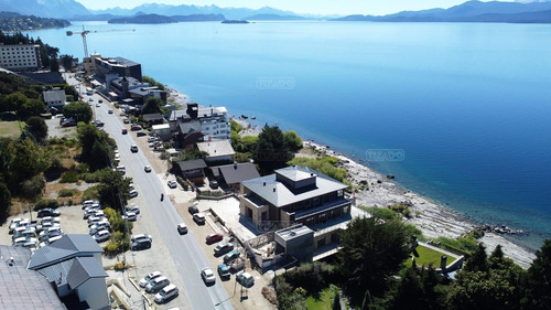 Departamento En Venta Ubicado En Centro De Bariloche, Bariloche
