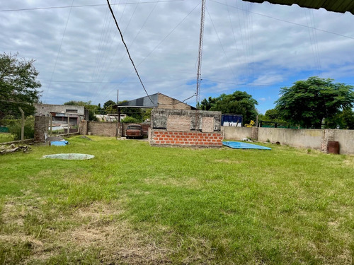 Quinta Con Pileta Y Parrilla Amplio Terreno En Viña Arrecifes