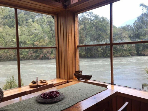 Hermoso Lodge En Ralun A Orillas Del Río Petrohue