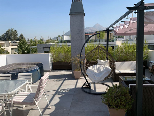 Amplio Duplex Con Gran Terraza En Tranquila Calle