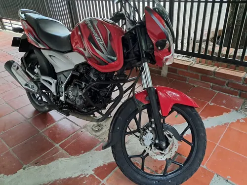 Discover 125 St, Motocicleta