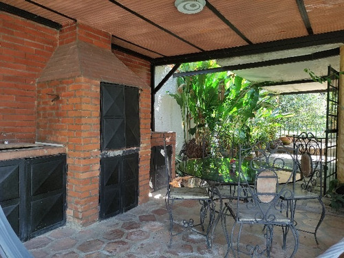 Imagen 5 de 10 de En Venta Encantadora Casa En Las Morochas San Diego