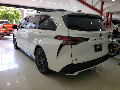 Toyota Siena Xse Hibrido