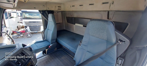 Imagem 8 de 10 de Volvo Fh420 Toco