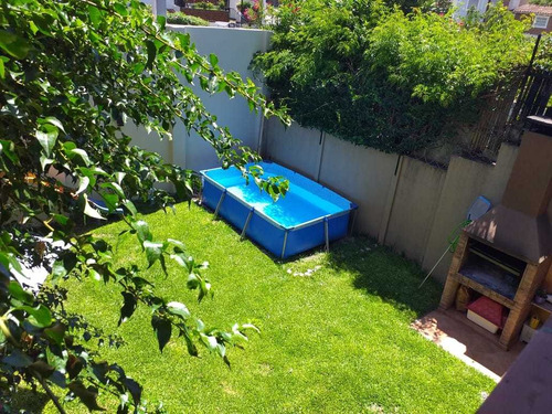 Excelente Chalet En 2 Plantas Reciclado En Inmejorable Zona