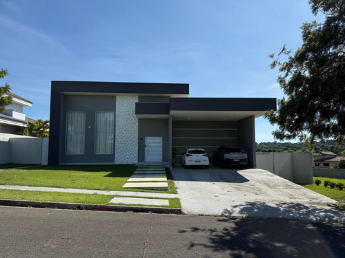 Casa Em Condomínio Com 3 Suítes