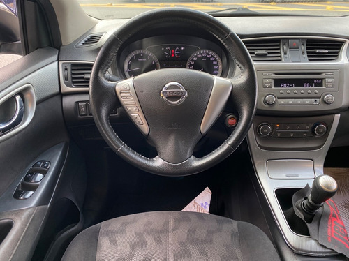 Imagem 6 de 10 de Nissan Sentra 2.0 S 16v 2016