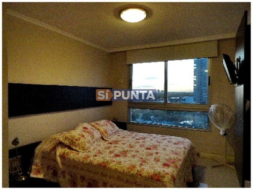 Imagen 4 de 21 de Edificio Con Servicios