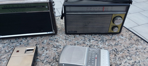 Radios Funcionando Sanyo National Y Otras Amarillo (Usado)