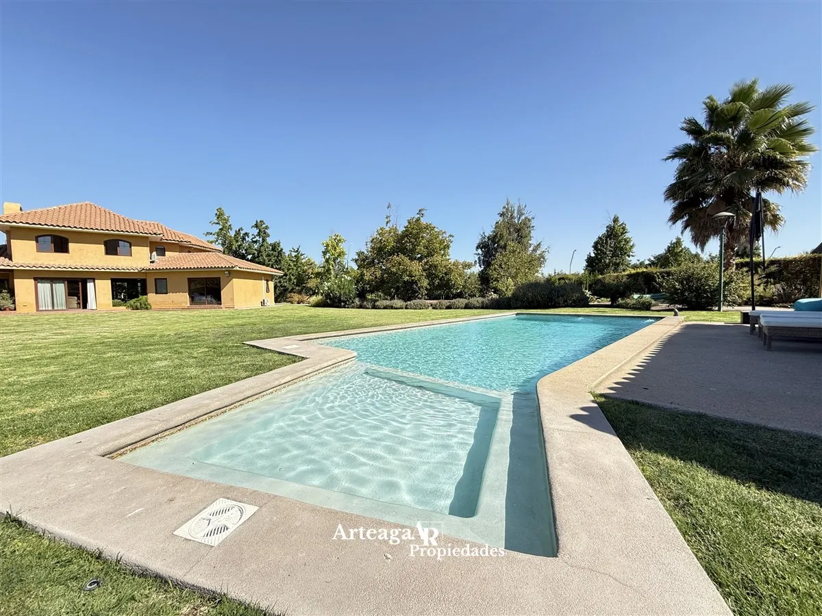 Imagen 4 de 30 de Casa Arriendo,algarrobal,chicureo Incluye Jardinero-pisciner