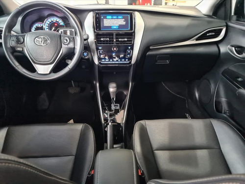 Imagem 7 de 14 de Yaris 1.5 16v Flex Sedan Xls Connect Multidrive