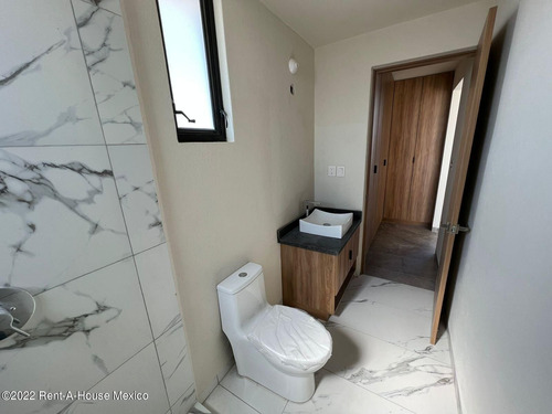Imagen 14 de 22 de Casa A Estrenar En Altos De Juriquilla Kp