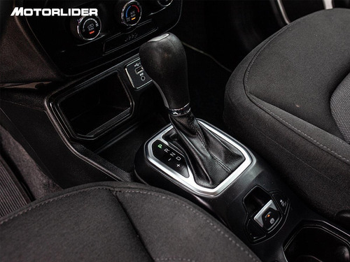 Imagen 21 de 25 de Jeep Renegade Sport 1.8 At | Permuta / Financia