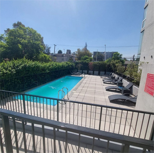 Departamento En Venta De 2 Dorm. En La Reina