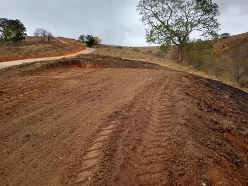 Chácara 1500 M2o A 12 Km De Governador Valadares