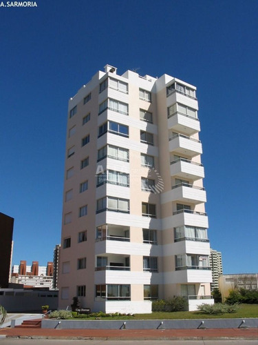 Imagen 19 de 21 de Chiverta, A Una Cuadra Del Mar, 2 Dormitorios - Punta Del Este Mansa