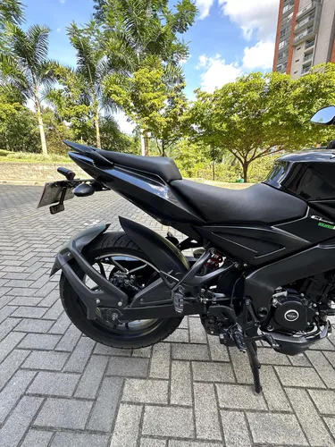 Pulsar Ns 200