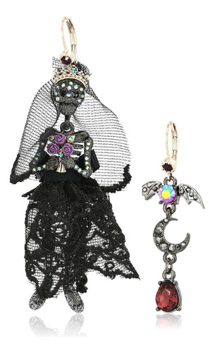 Pendientes No Coincidentes De Novia Con Calavera De Betsey J